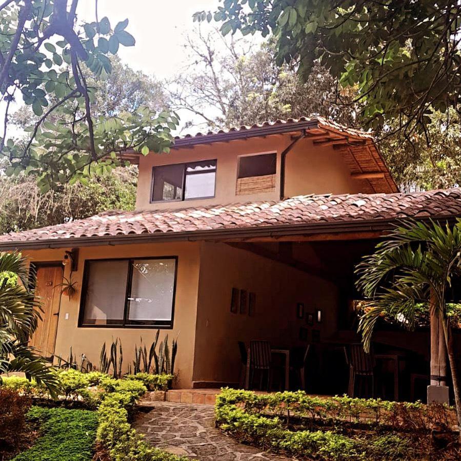 Hotel Casas De Campo El Ciruelo San Gil Exterior photo